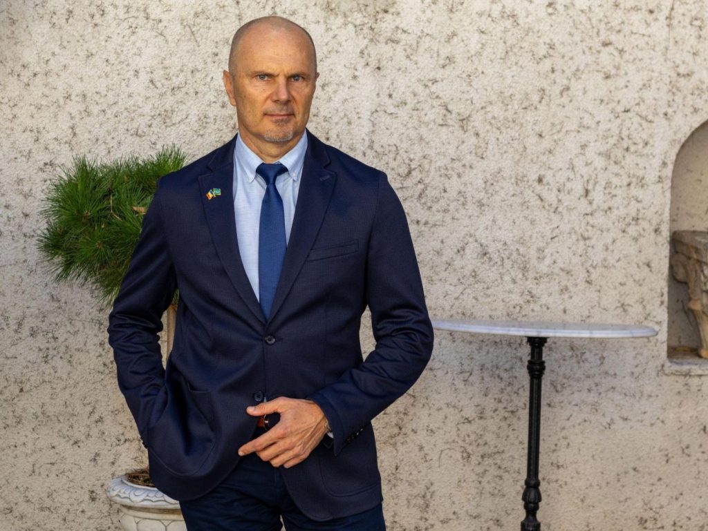 Cum optimizează EkoGroup și Cătălin Cârcu campaniile DOOH pentru afaceri 1 Cum optimizează EkoGroup și Cătălin Cârcu campaniile DOOH pentru afaceri